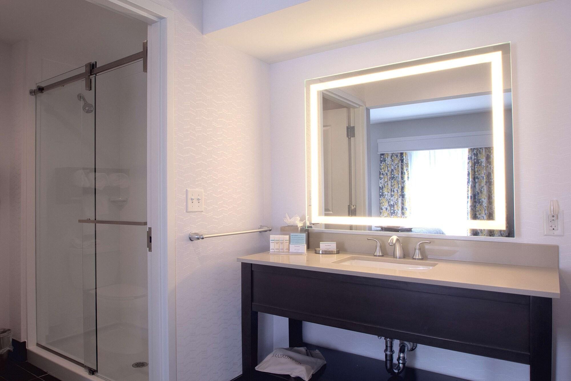 Hampton Inn & Suites Columbus/University Area Exteriér fotografie