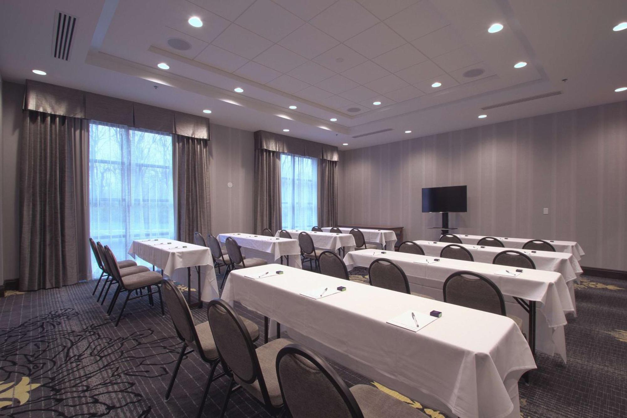 Hampton Inn & Suites Columbus/University Area Exteriér fotografie