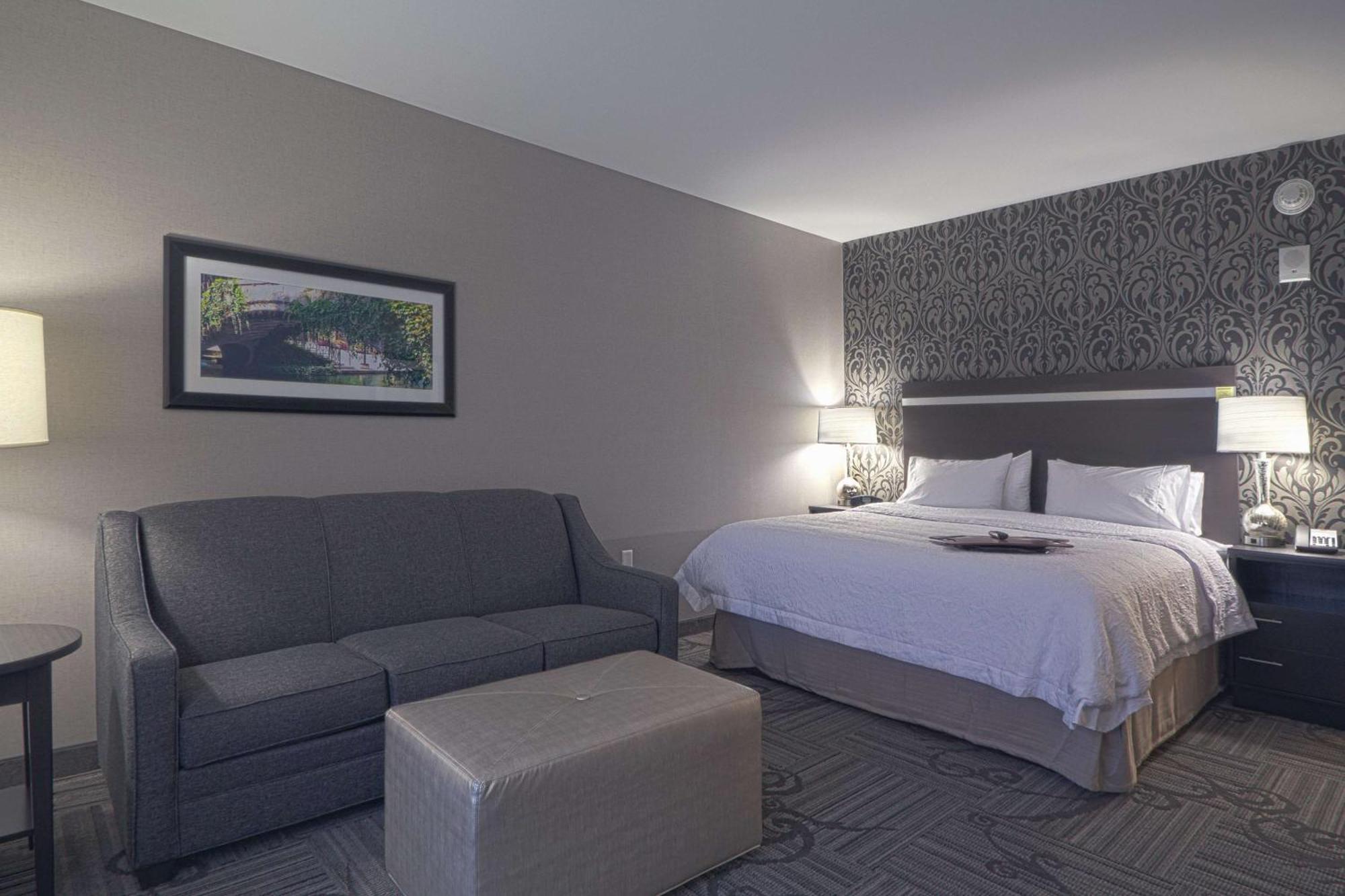 Hampton Inn & Suites Columbus/University Area Exteriér fotografie