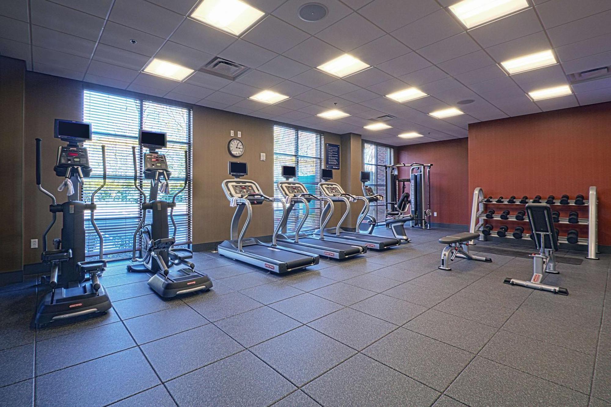 Hampton Inn & Suites Columbus/University Area Exteriér fotografie