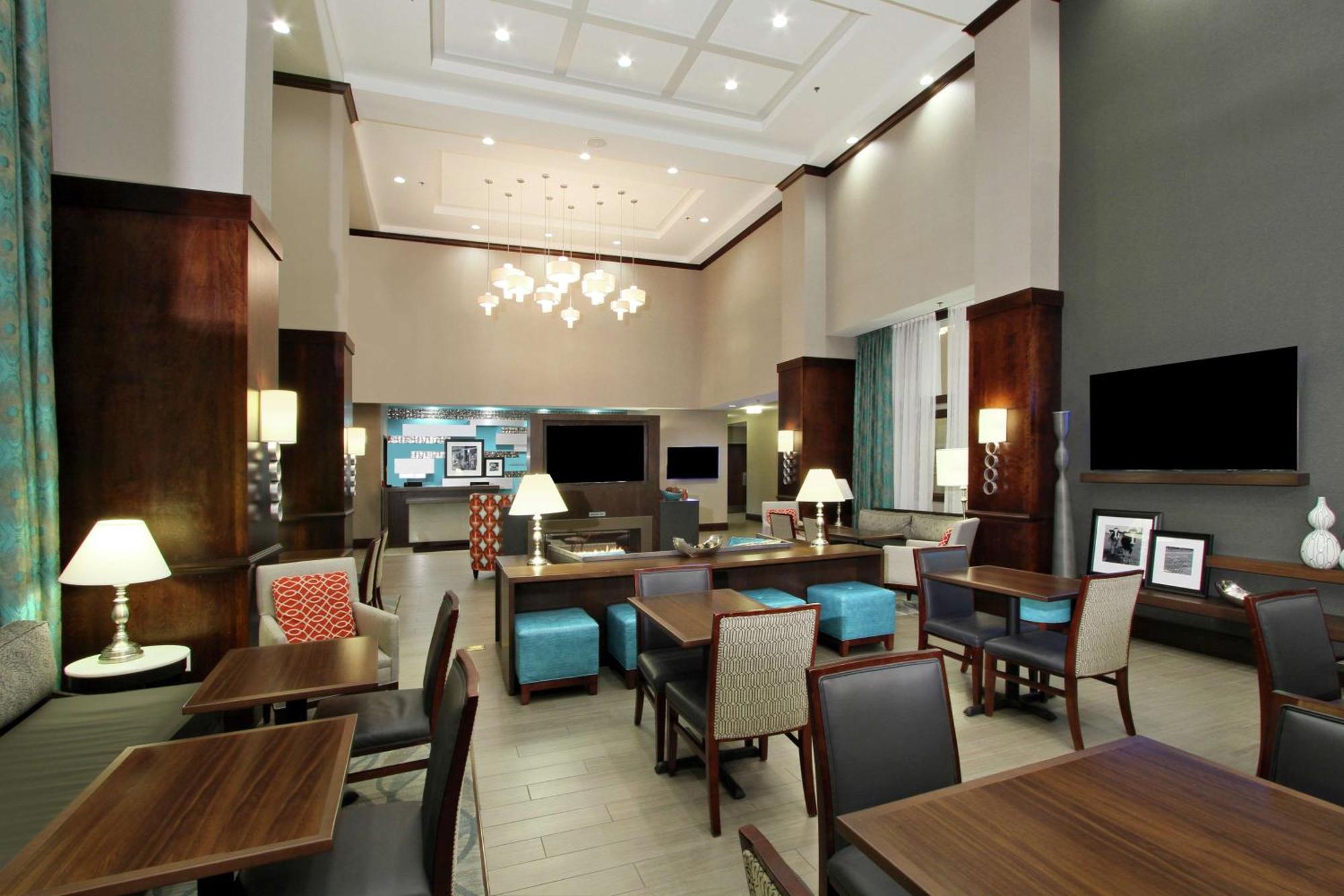 Hampton Inn & Suites Columbus/University Area Exteriér fotografie
