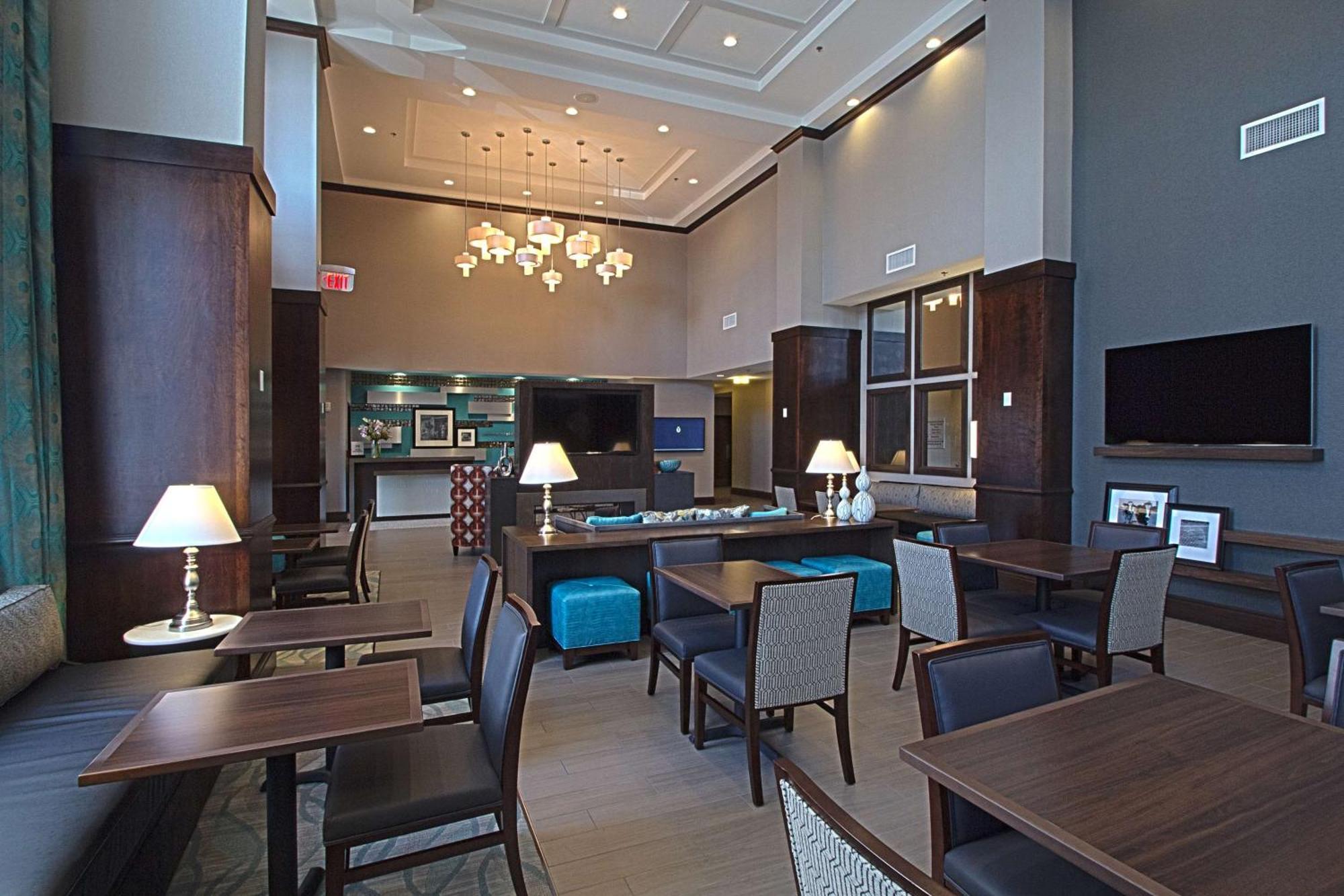 Hampton Inn & Suites Columbus/University Area Exteriér fotografie