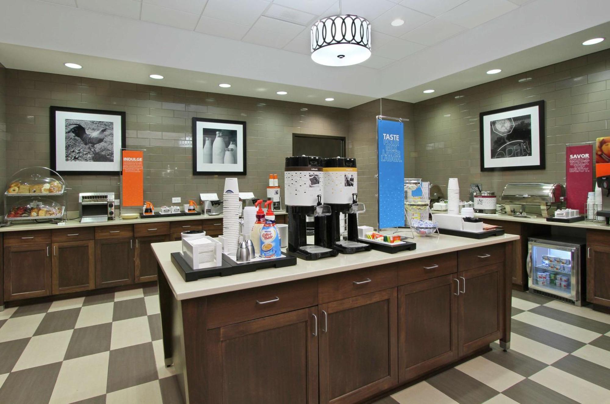 Hampton Inn & Suites Columbus/University Area Exteriér fotografie
